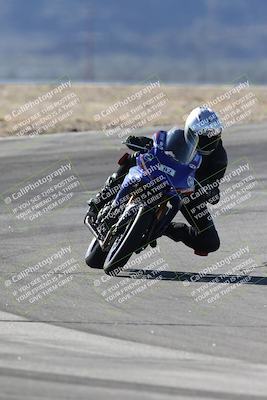 media/Jan-15-2026-Racers Edge (Thu) [[dfebeb70ab]]/3-B Group/Session 1 (Turns 9 and 8)/